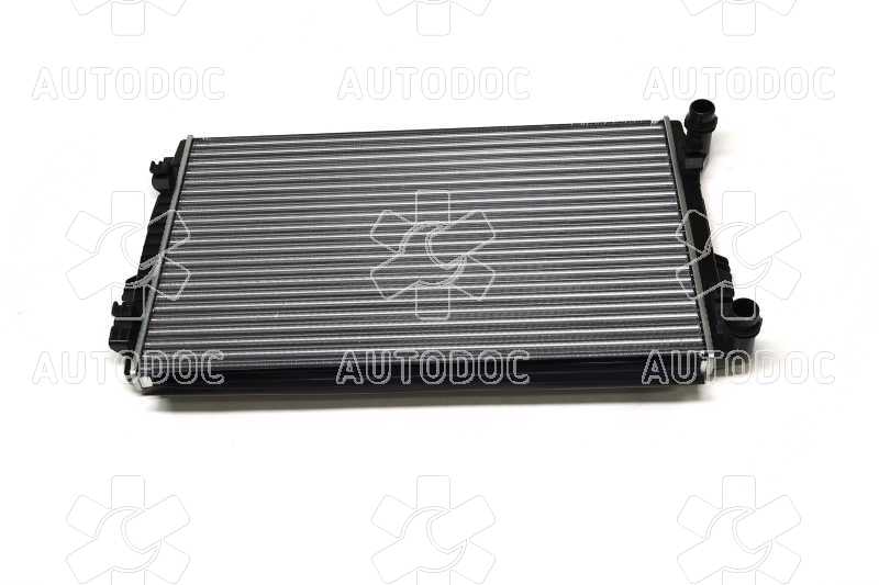 Радиатор охлаждения Golf VII 1.2 TSi  08/12- (VW2338) (AVA). Фото 4