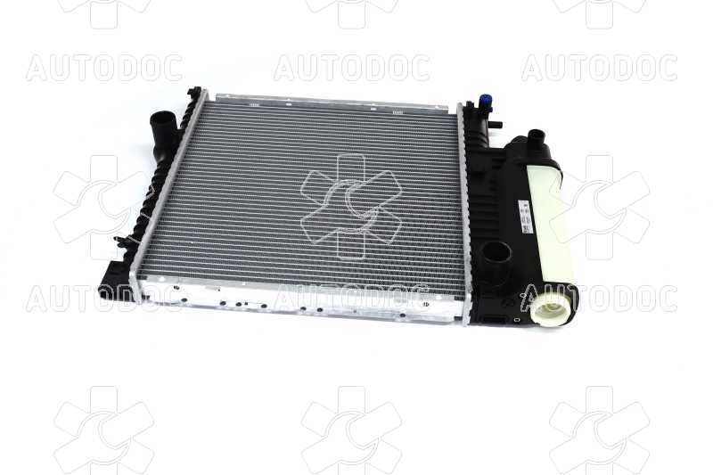 Радиатор охлаждения BMW 3 (E36) COMPACT (94-) 318-323i (пр-во Nissens). Фото 4